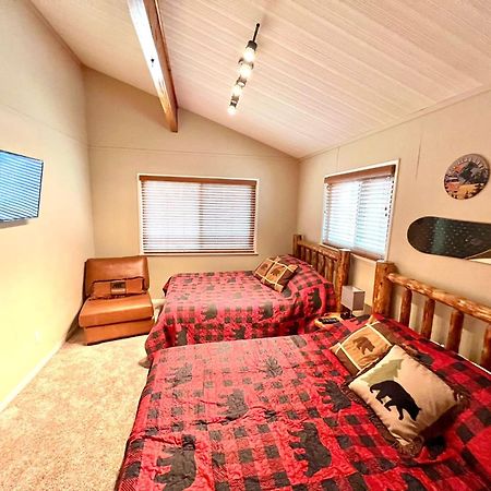 Villa Chalet Monterey W/Hot Tub - Big Decks/Bbq Big Bear Lake Exterior foto