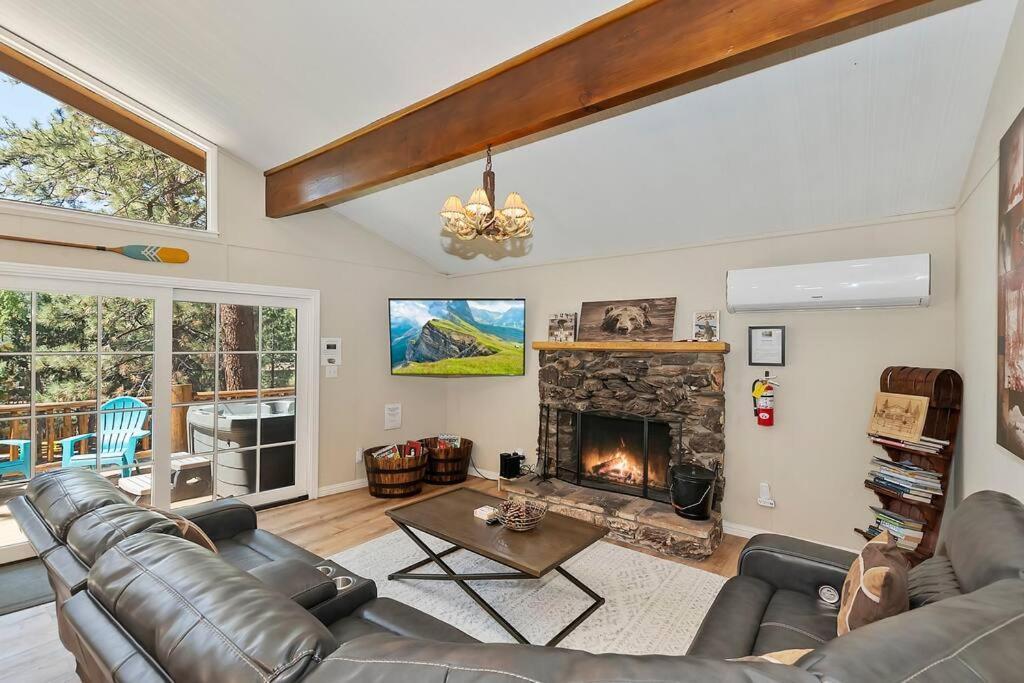 Villa Chalet Monterey W/Hot Tub - Big Decks/Bbq Big Bear Lake Exterior foto
