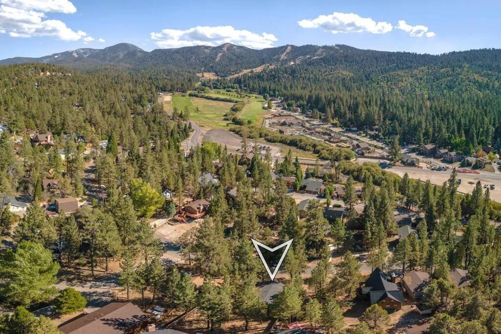 Villa Chalet Monterey W/Hot Tub - Big Decks/Bbq Big Bear Lake Exterior foto