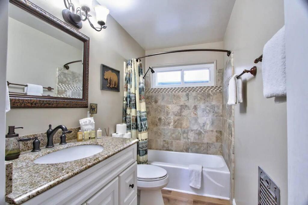 Villa Chalet Monterey W/Hot Tub - Big Decks/Bbq Big Bear Lake Exterior foto