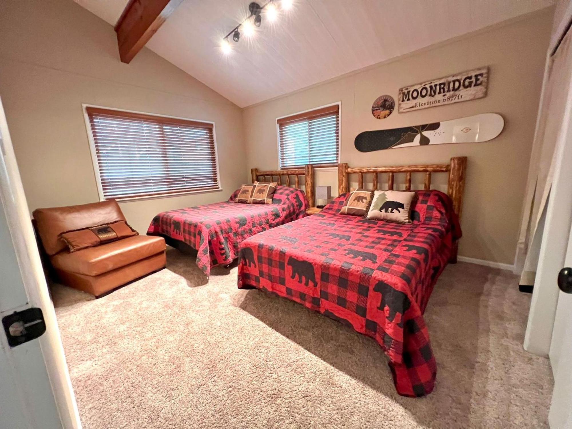 Villa Chalet Monterey W/Hot Tub - Big Decks/Bbq Big Bear Lake Exterior foto