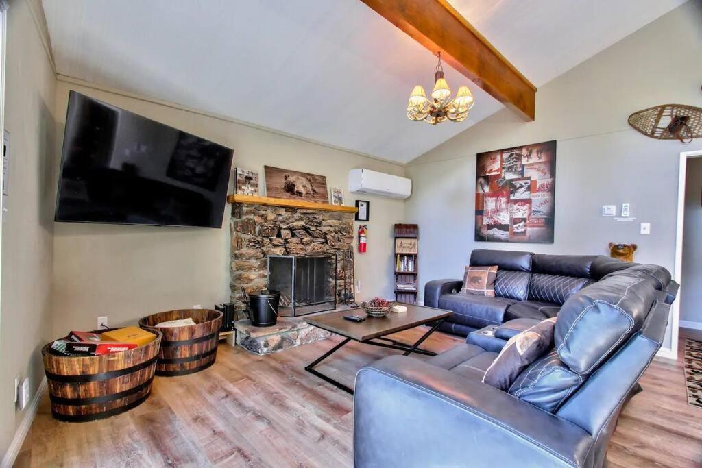 Villa Chalet Monterey W/Hot Tub - Big Decks/Bbq Big Bear Lake Exterior foto